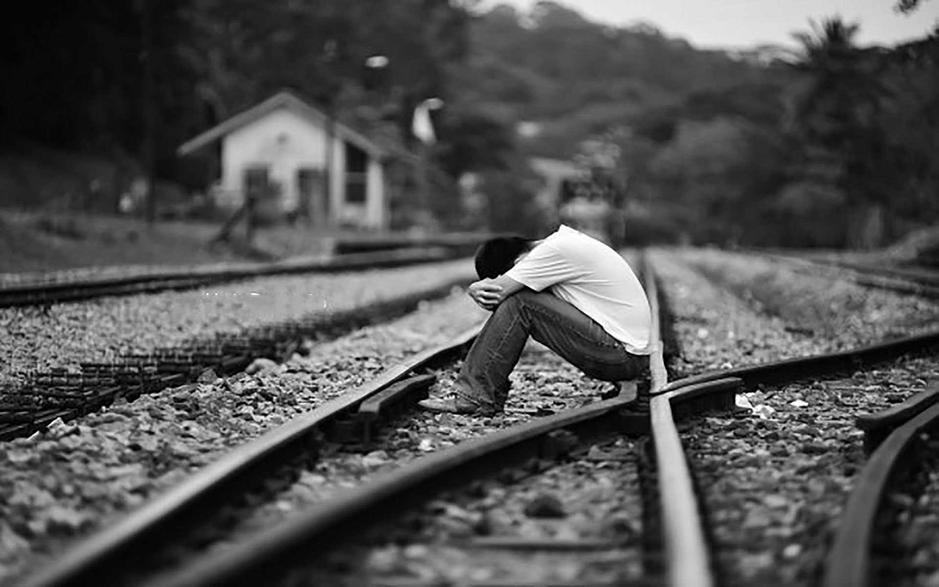Heart Touching Sad Boy Wallpaper Alone Boy Sad Images